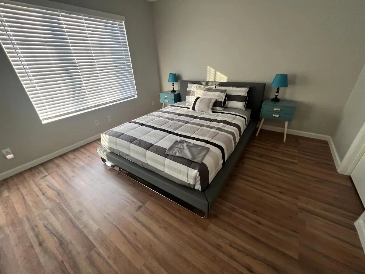 Prázdninový dům Vila Large Pool & Patio Cozy Single Story Family House Las Vegas